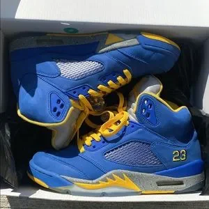 JORDAN 5s AND 9s For Sell BACK TO SCHOOL BUNDLE SELL SIZE 9 Jordan | Shoes | Jordan 5s And 9s For Sell Back To School  main image 2